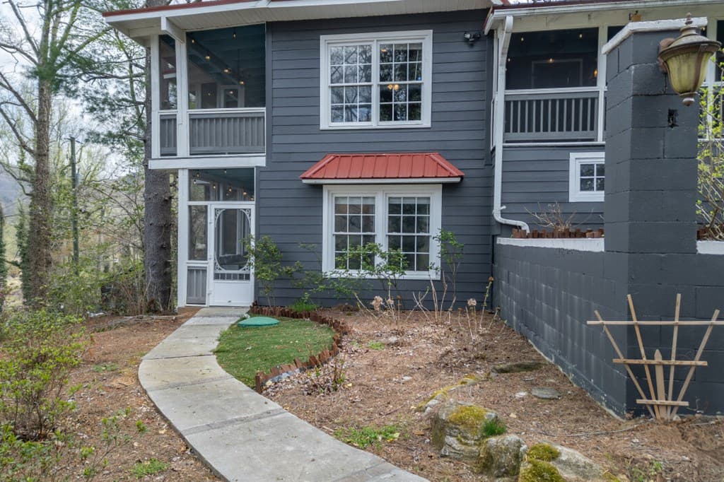 416 Electric Avenue, Clayton GA 30525 - Photo