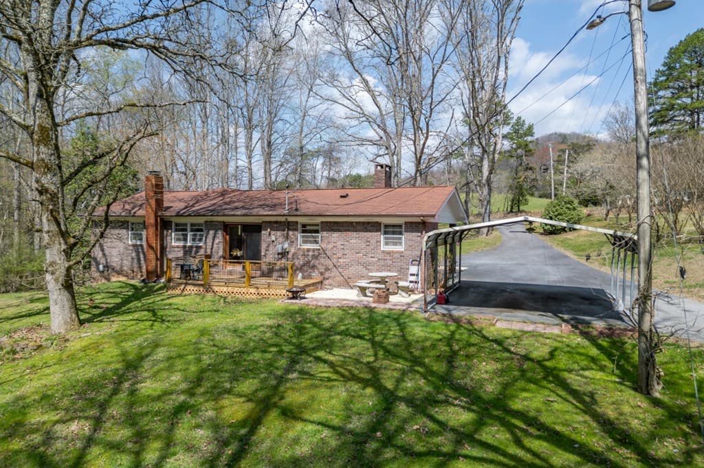 1266 Ford Road, Warne NC 28909 - Photo