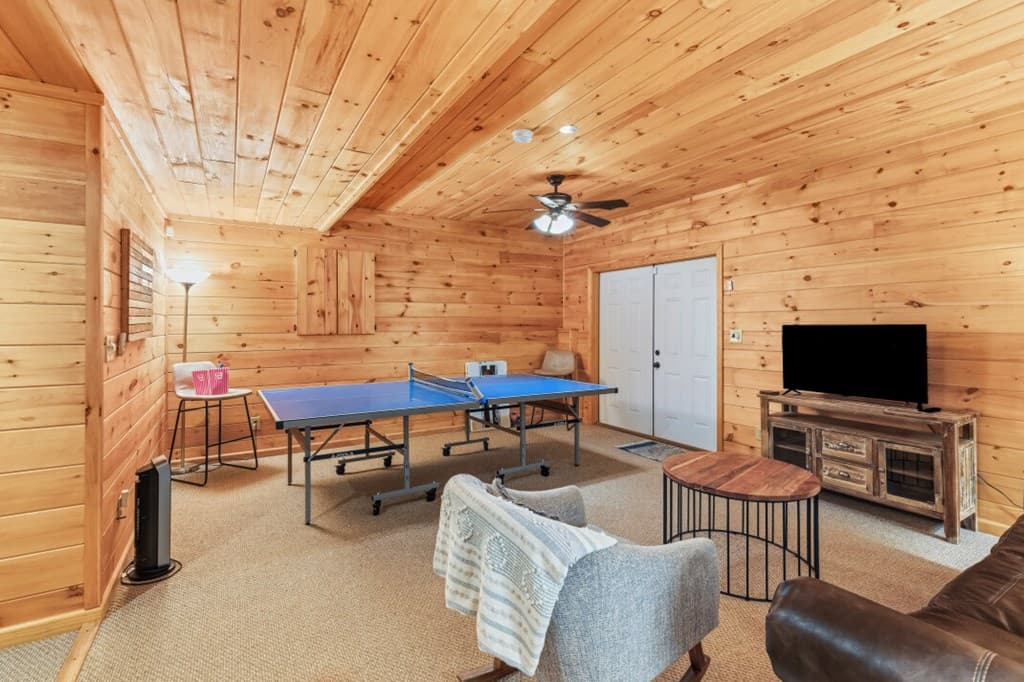 145 Fox Run Lane, Blue Ridge GA 30513 - Photo
