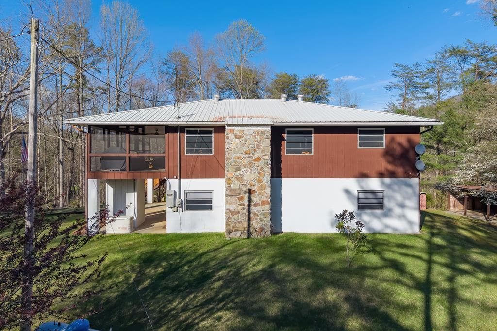 2669 Weaver Creek Road, Blue Ridge GA 30513 - Photo