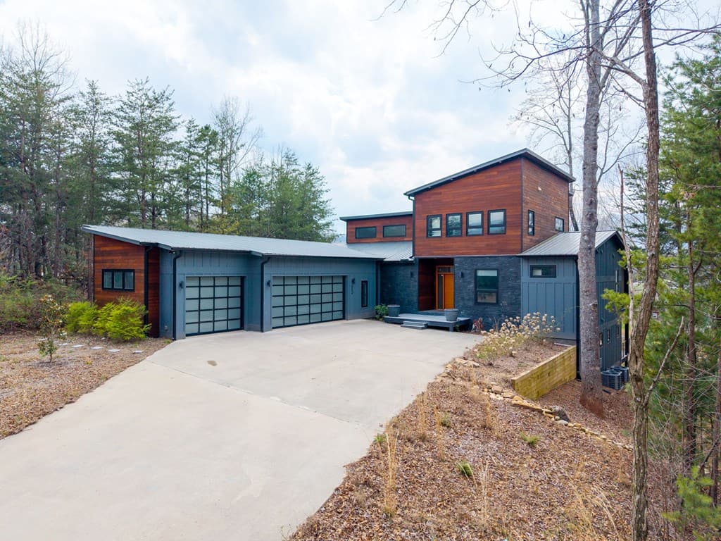 23 Lake Trail W, Hiawassee GA 30546 - Photo