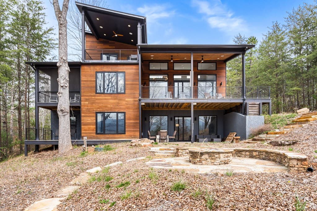 23 Lake Trail W, Hiawassee GA 30546 - Photo