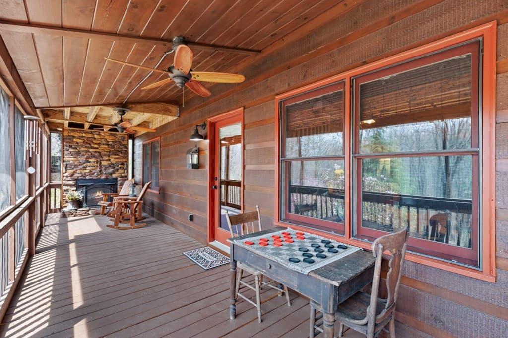 1204 Brookhaven Lane, Blue Ridge GA 30513 - Photo