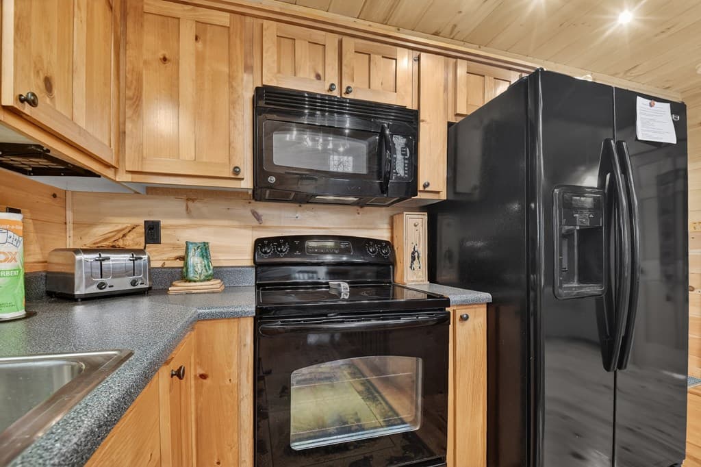 111 Roaring Creek Road, Epworth GA 30541 - Photo