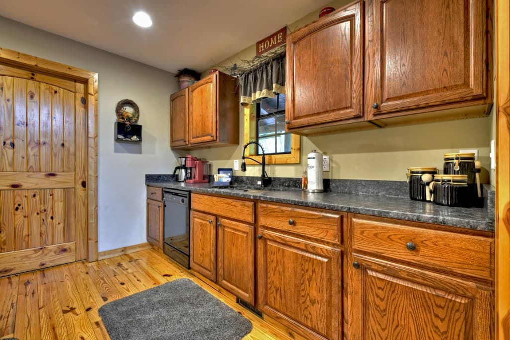 67 Lakeshore Drive, Blairsville GA 30512 - Photo