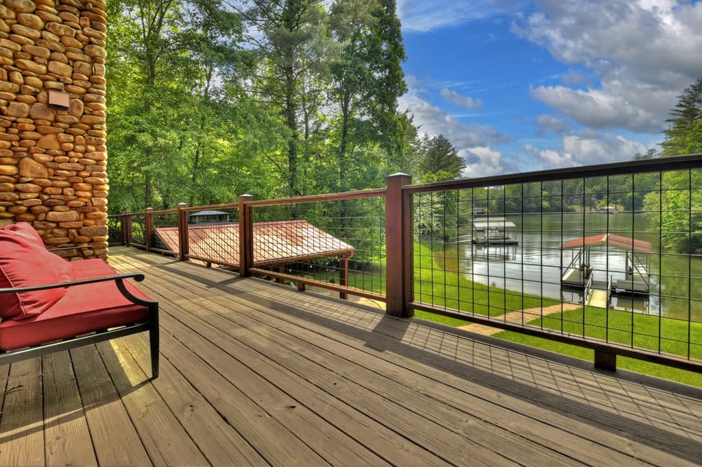 67 Lakeshore Drive, Blairsville GA 30512 - Photo