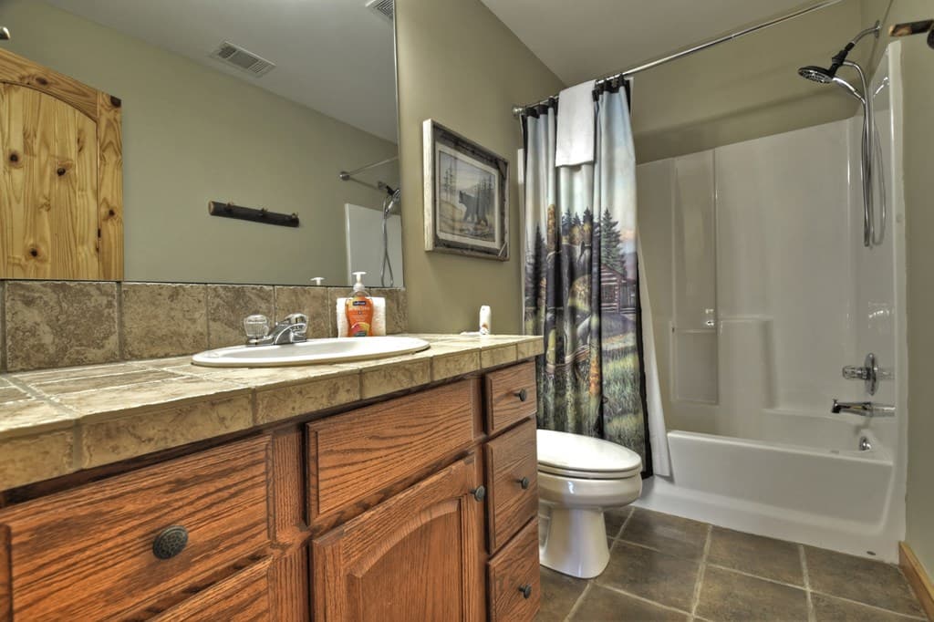 67 Lakeshore Drive, Blairsville GA 30512 - Photo