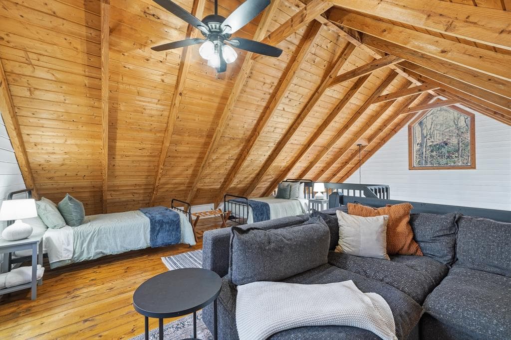 40 Lakeside Drive, Blue Ridge GA 30513 - Photo