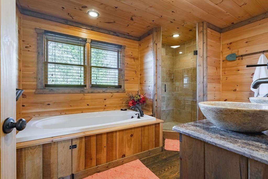 560 Endless View Road, Mineral Bluff GA 30559 - Photo
