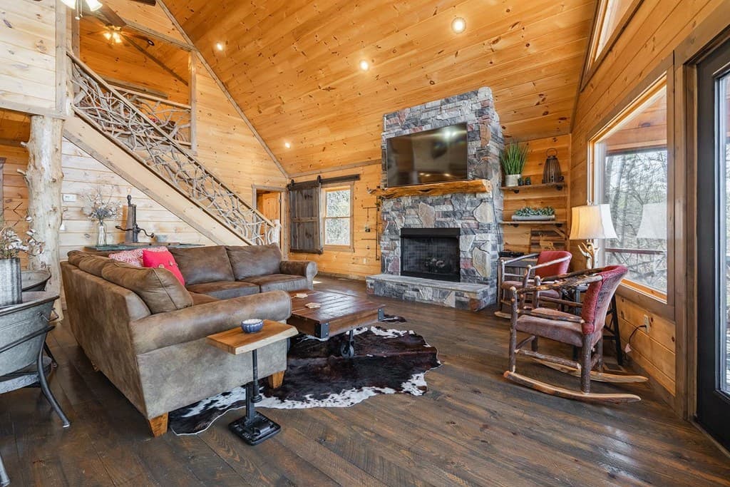 560 Endless View Road, Mineral Bluff GA 30559 - Photo