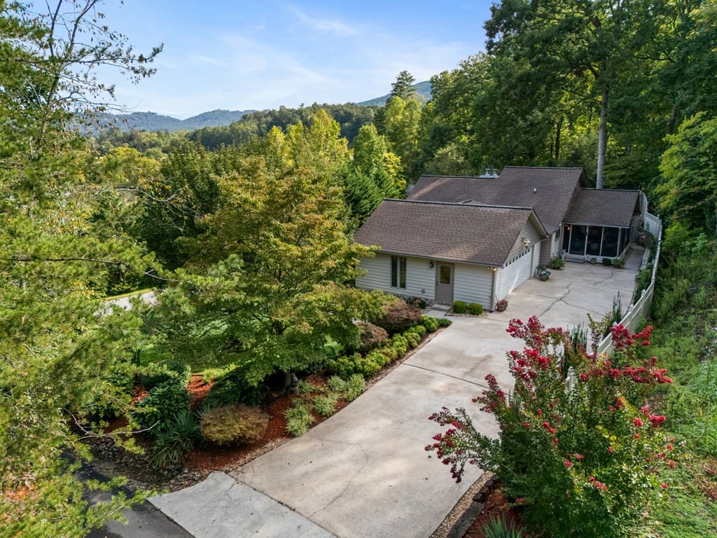 1396 Deerfield Road, Young Harris GA 30582 - Photo