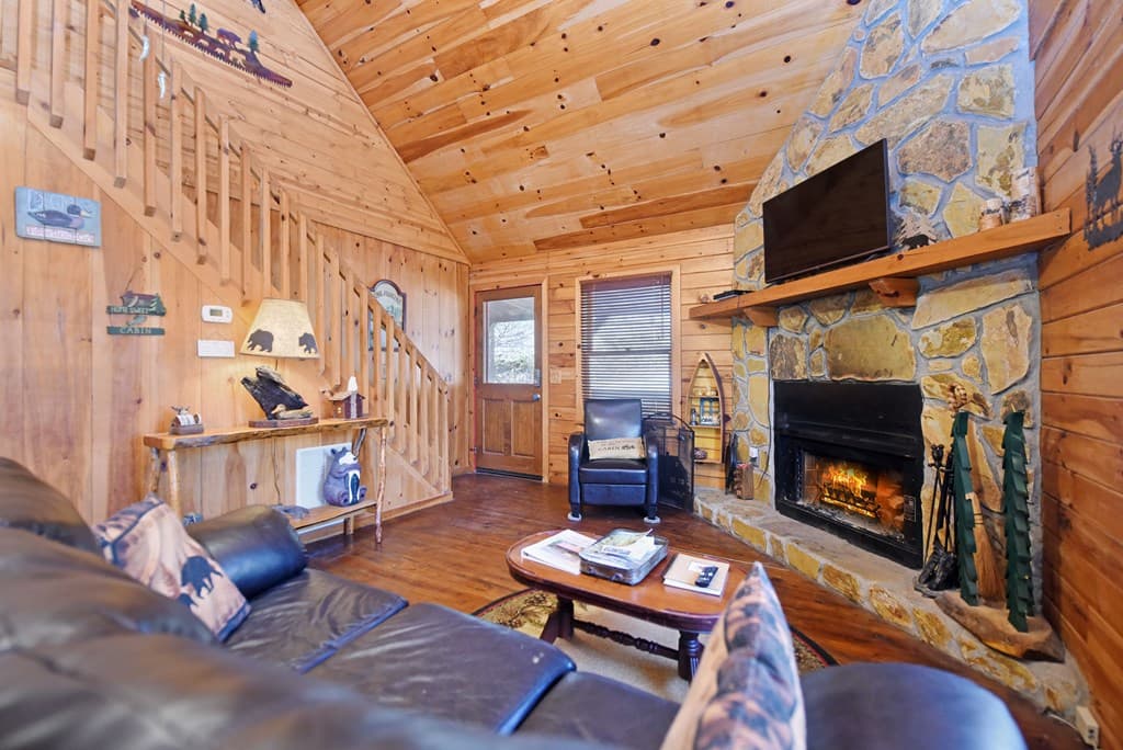 545 Laurel Circle, Blue Ridge GA 30513 - Photo