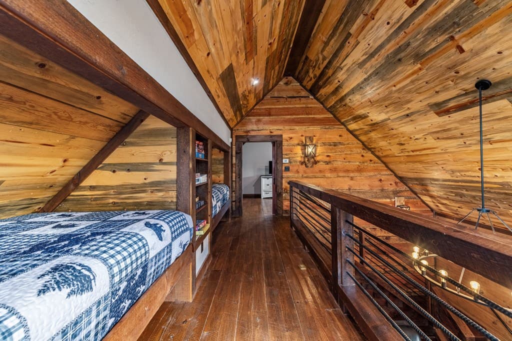 127 Twin Creeks Road, Blue Ridge GA 30541 - Photo