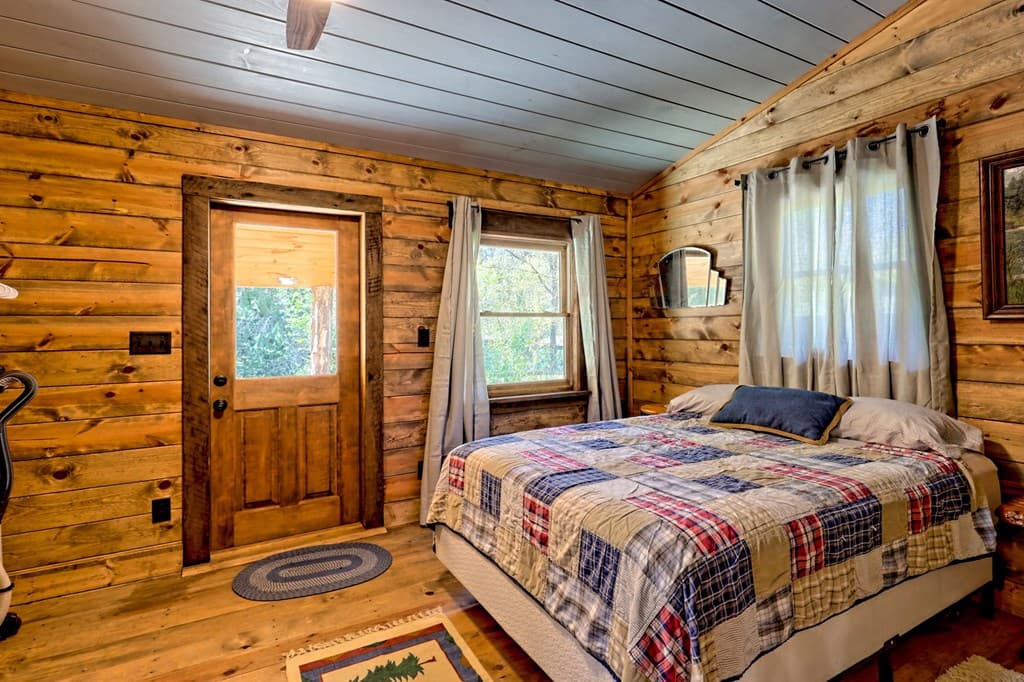 1064 Muskrat Creek Road, Hayesville NC 28904 - Photo