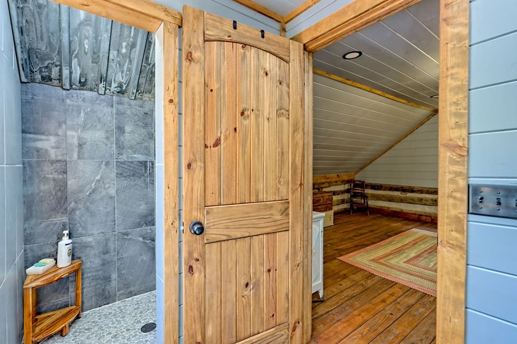 1064 Muskrat Creek Road, Hayesville NC 28904 - Photo