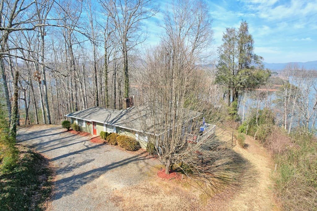 1528 Hillcrest Spur, Hiawassee GA 30546 - Photo