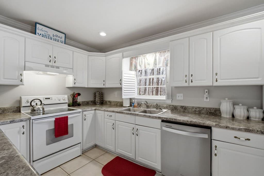 858 River Forest Run, Cleveland GA 30528 - Photo