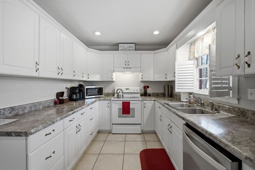 858 River Forest Run, Cleveland GA 30528 - Photo