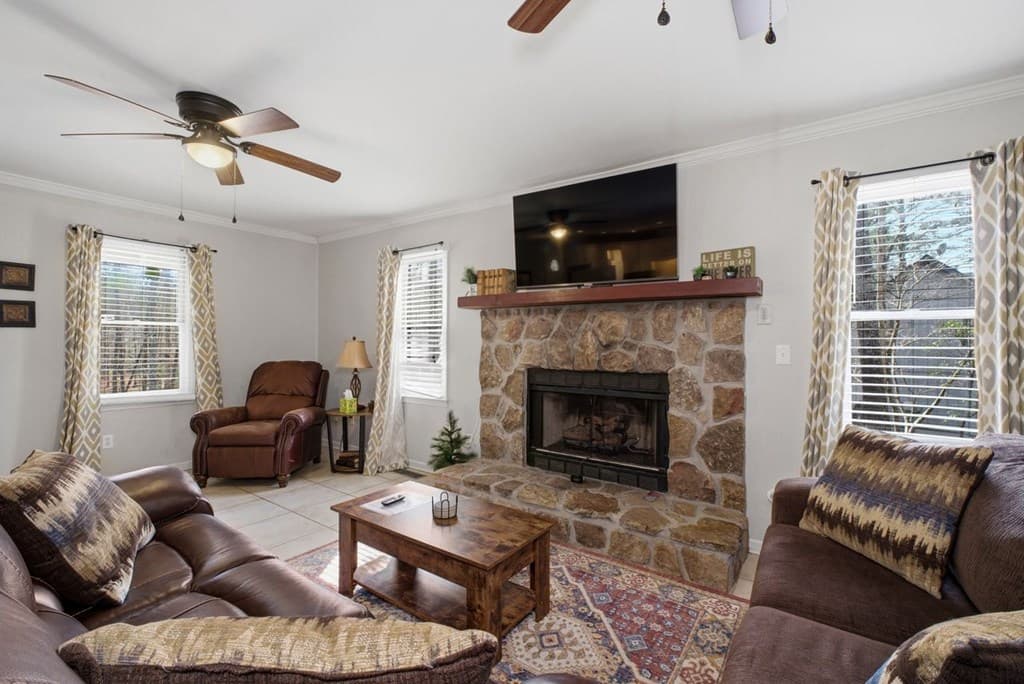 858 River Forest Run, Cleveland GA 30528 - Photo