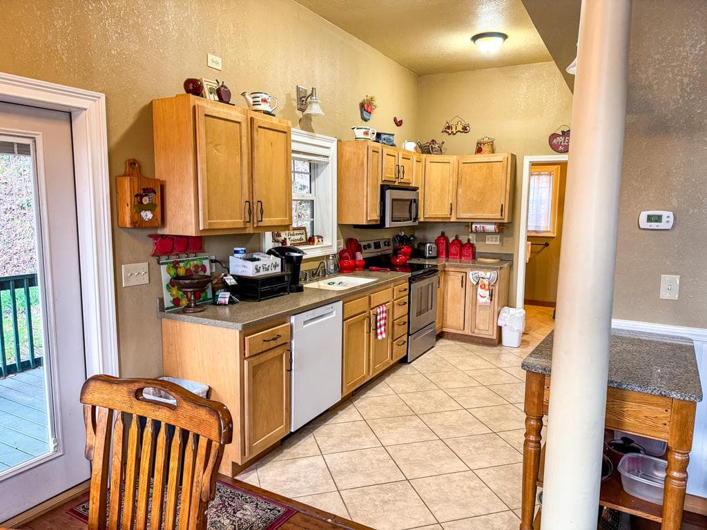 157 Frontier Drive, Hayesville NC 28904 - Photo