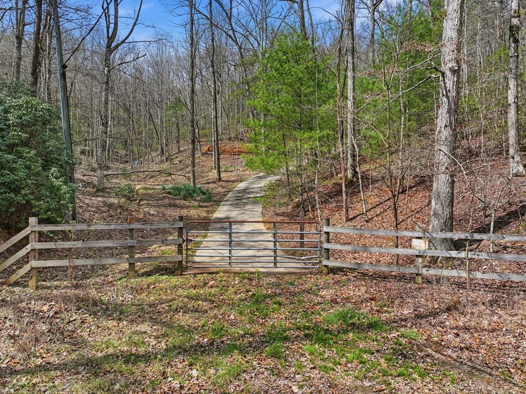 1399 Old Parker Place Road, Ellijay GA 30536 - Photo