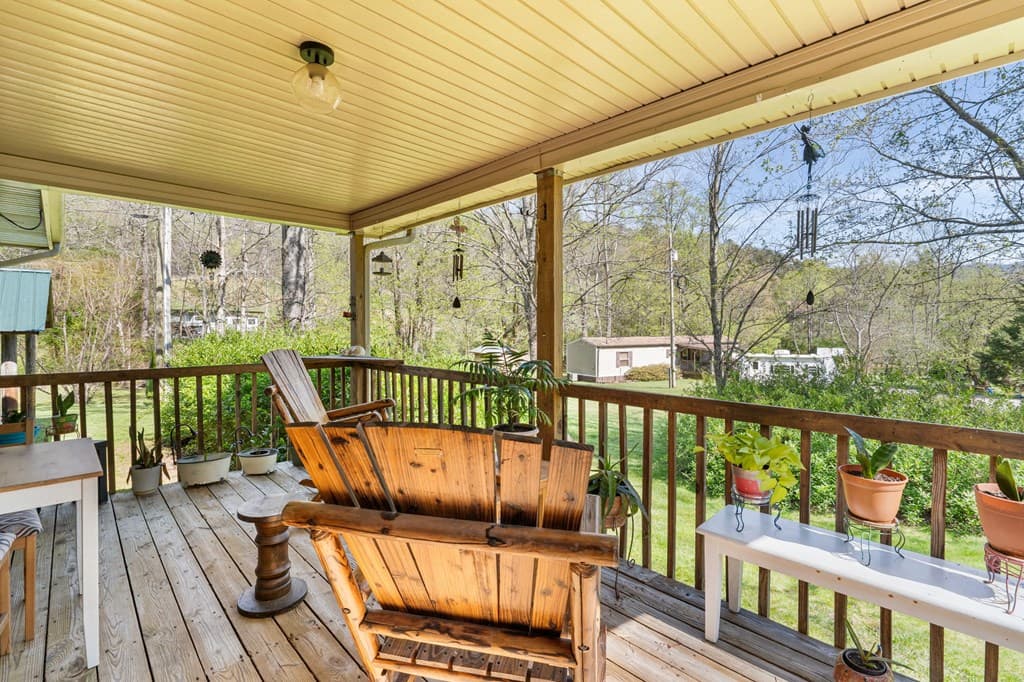 496 Jackie Cove Road, Hayesville NC 28904 - Photo