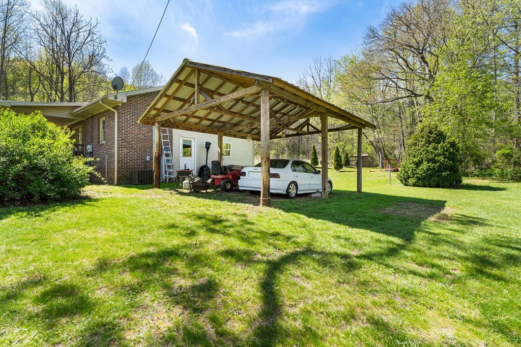 496 Jackie Cove Road, Hayesville NC 28904 - Photo