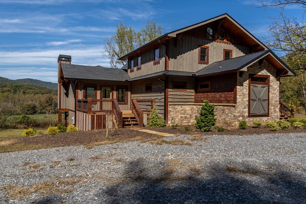 7590-AB Mobile Road, Blue Ridge GA 30513 - Photo