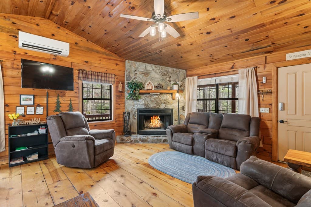 159 Pack Creek Road, Blue Ridge GA 30513 - Photo