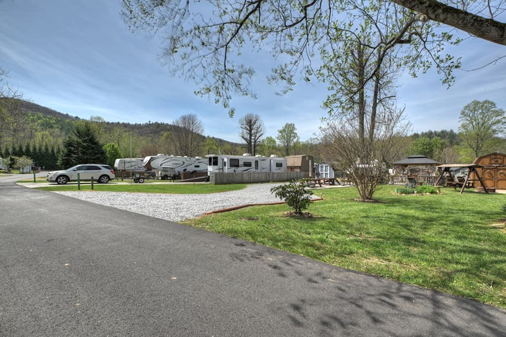 101/113 Twin Creeks Road, Blairsville GA 30512 - Photo