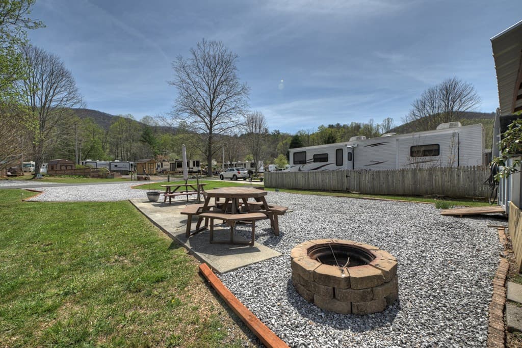 101/113 Twin Creeks Road, Blairsville GA 30512 - Photo