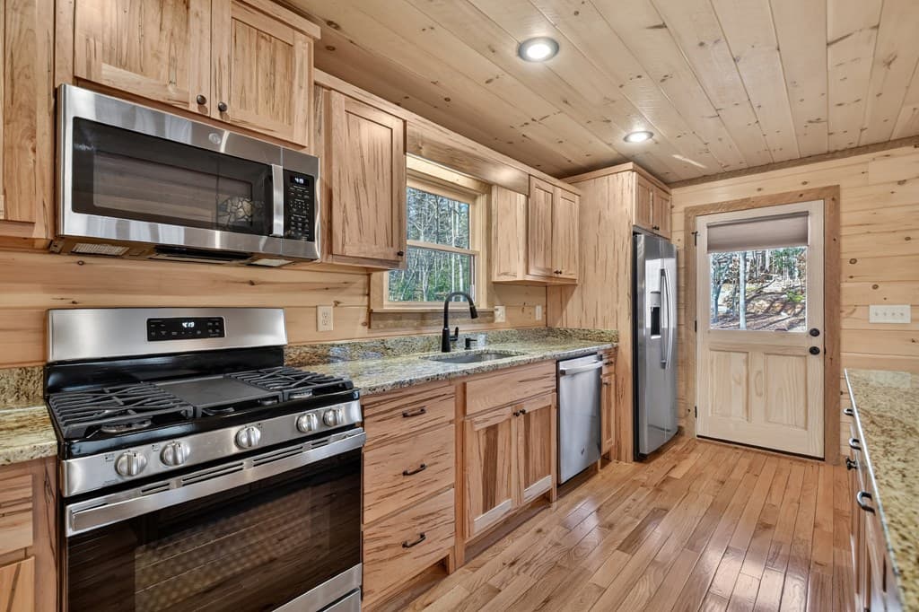 17 Dial Mountain Drive, Blue Ridge GA 30513 - Photo
