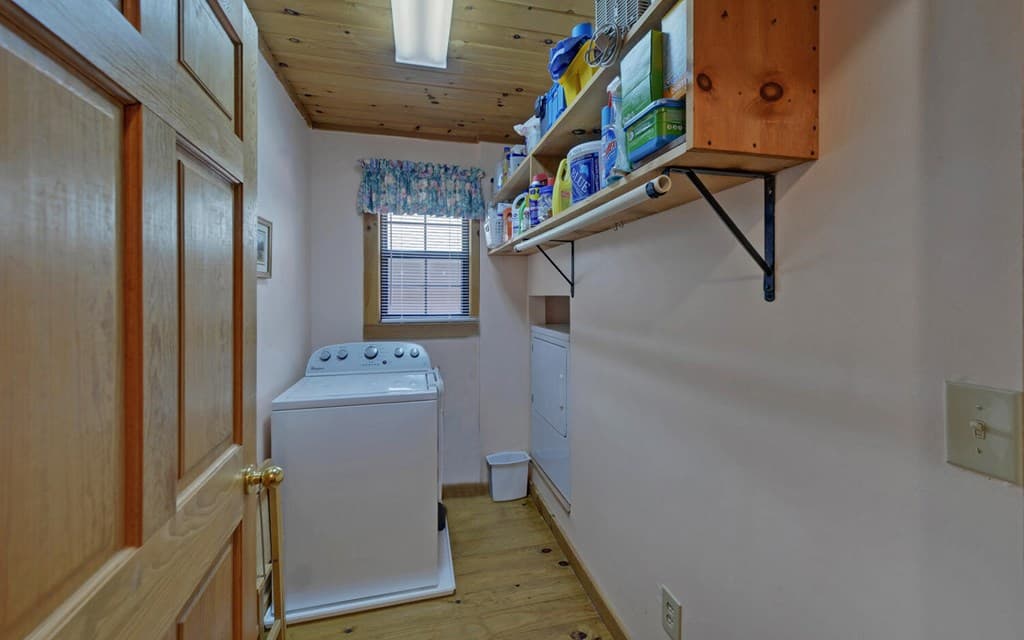 380 Bear Foot Drive, Blue Ridge GA 30513 - Photo