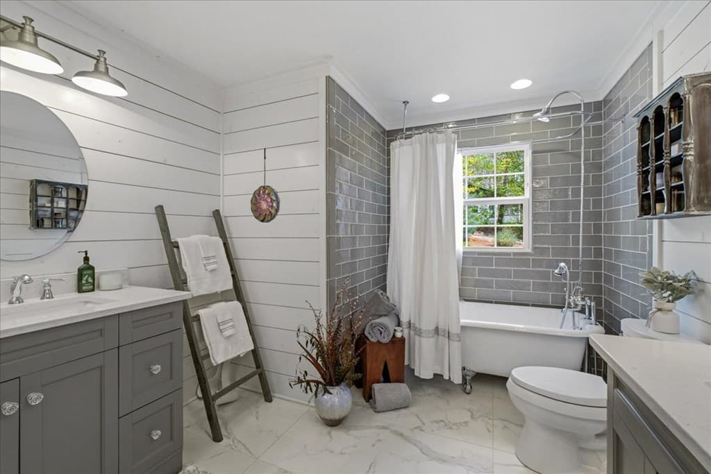 121 Willow Creek Lane, Ellijay GA 30536 - Photo