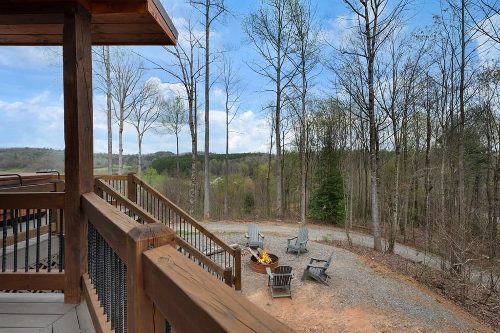136A Pack Creek, Blue Ridge GA 30513 - Photo