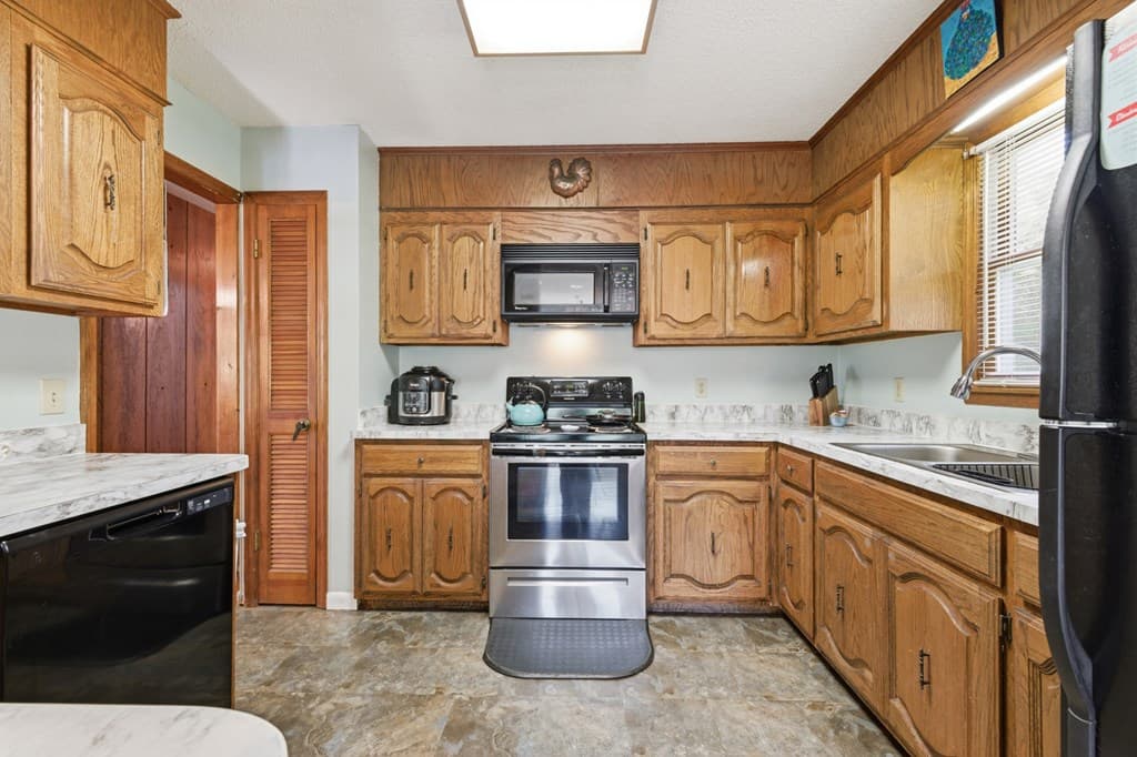273 Cox Lane, Hayesville NC 28904 - Photo