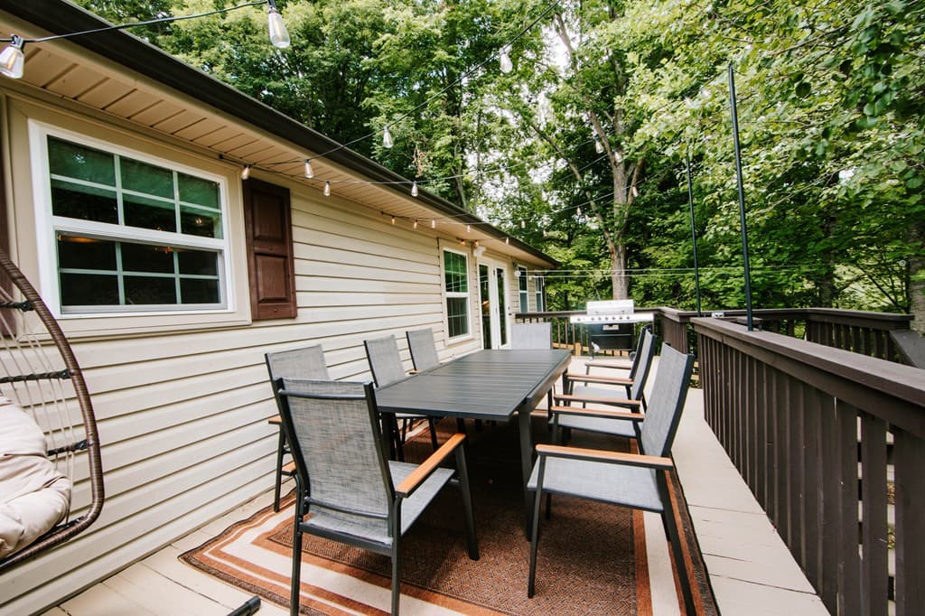 33 Pigeon Creek Drive, Blue Ridge GA 30513 - Photo