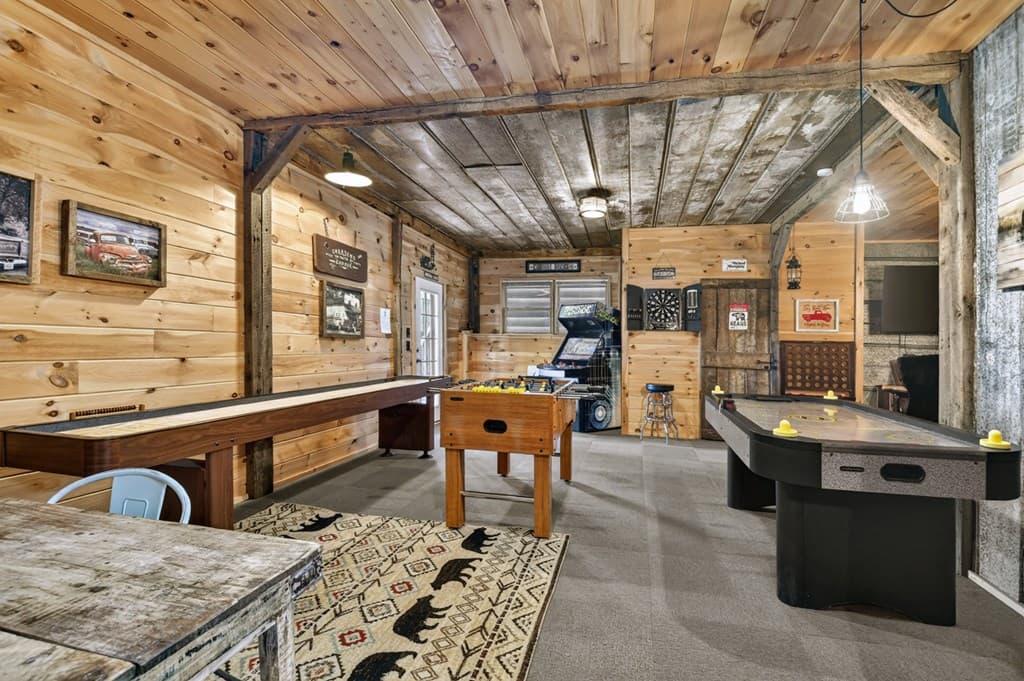 1831 Walnut Ridge, Ellijay GA 30536 - Photo