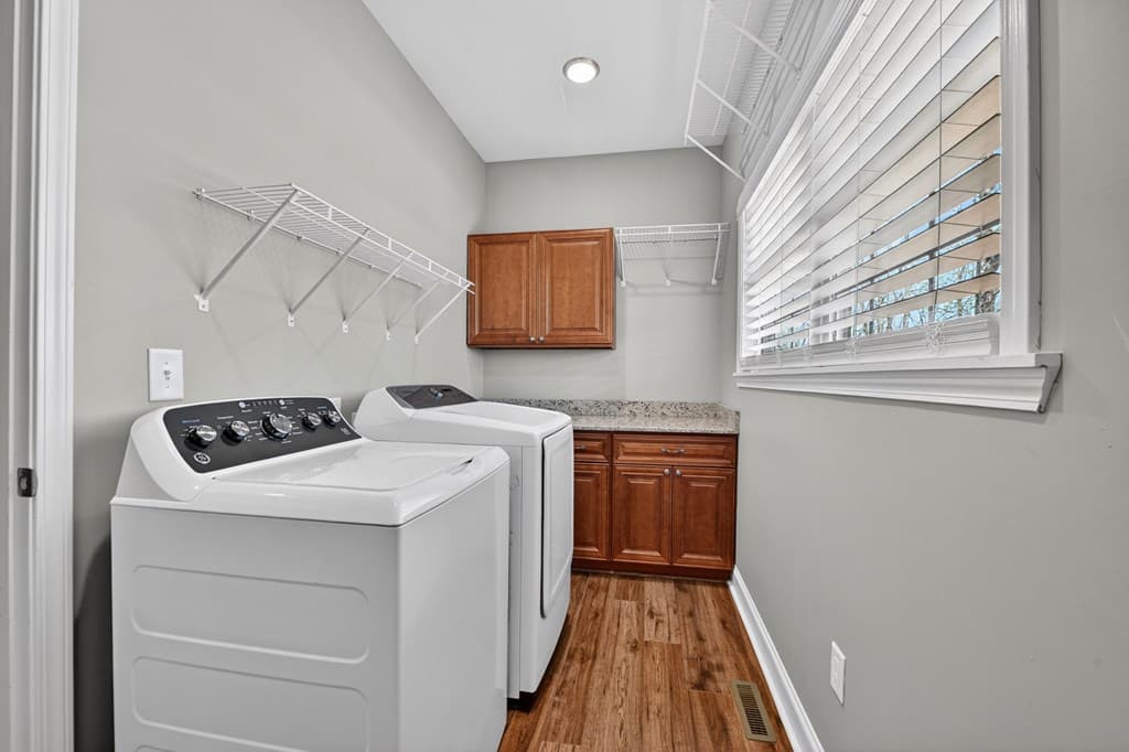 1073 Old Burnt Mountain Road, Ellijay GA 30536 - Photo