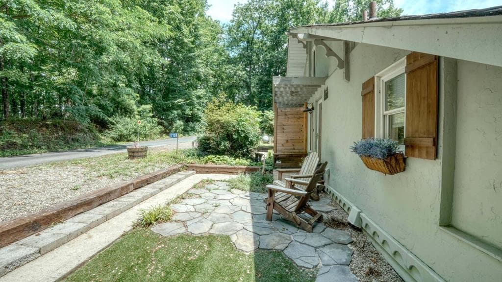 1710 B Summit Trail, Hiawassee GA 30546 - Photo