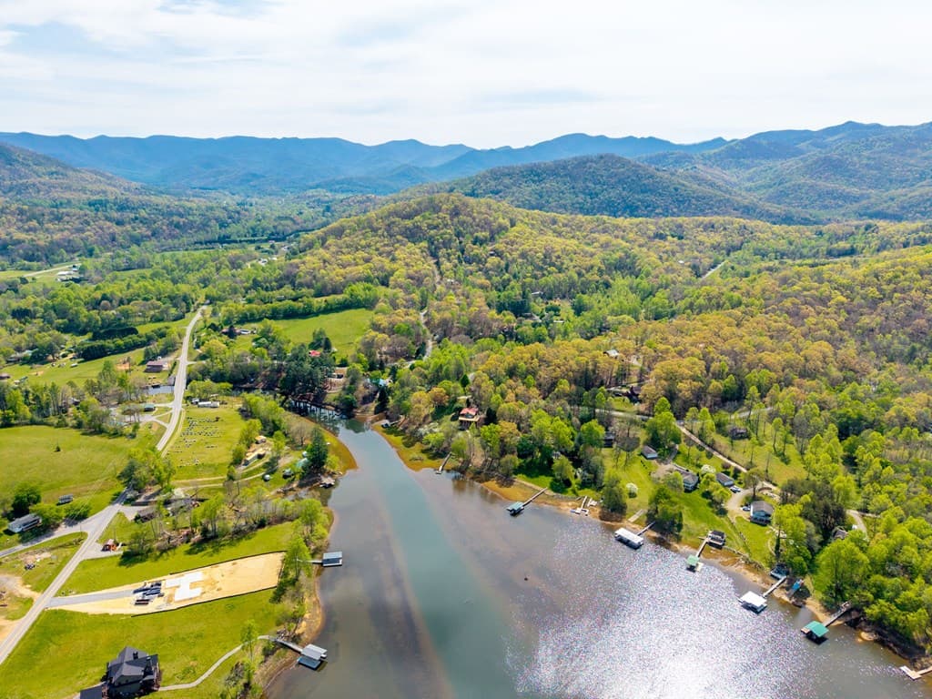 122 Penland Indian Trail, Hayesville NC 28904 - Photo