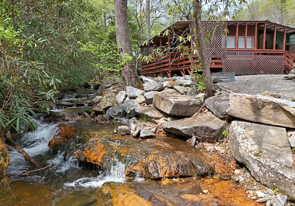 1091 Creekside Drive, Hiawassee GA 30546 - Photo