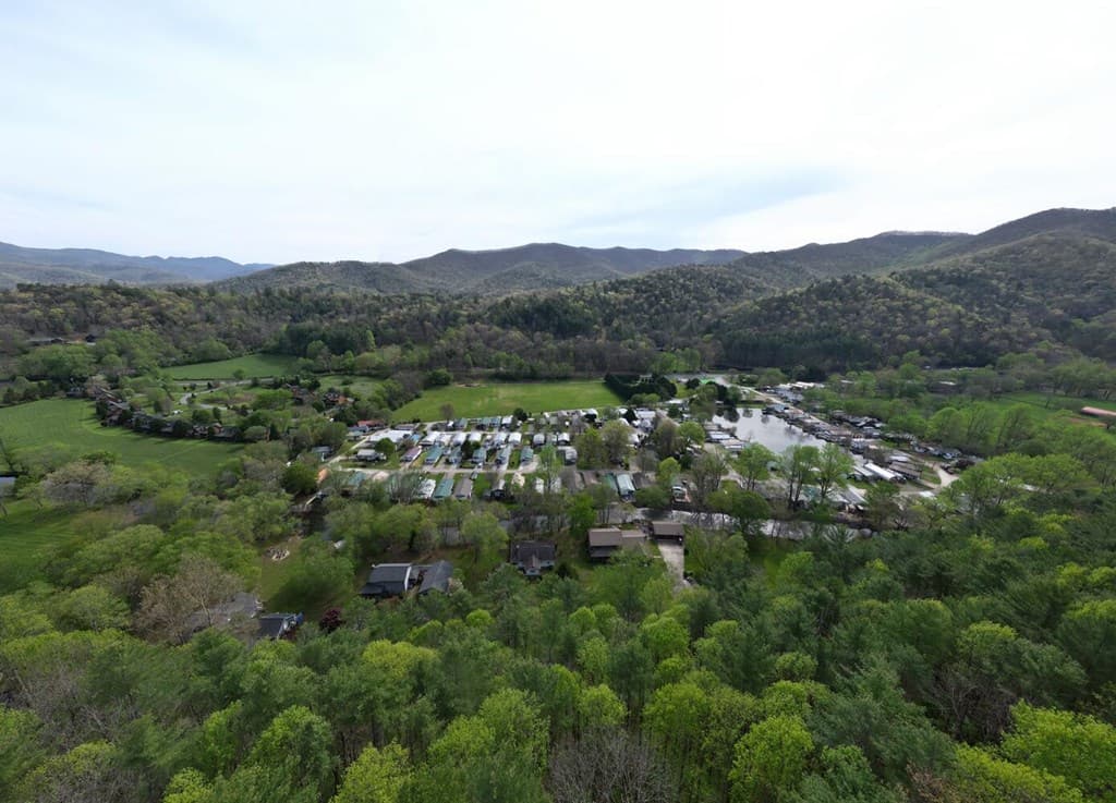 1908 Riverside Drive, Hiawassee GA 30546 - Photo