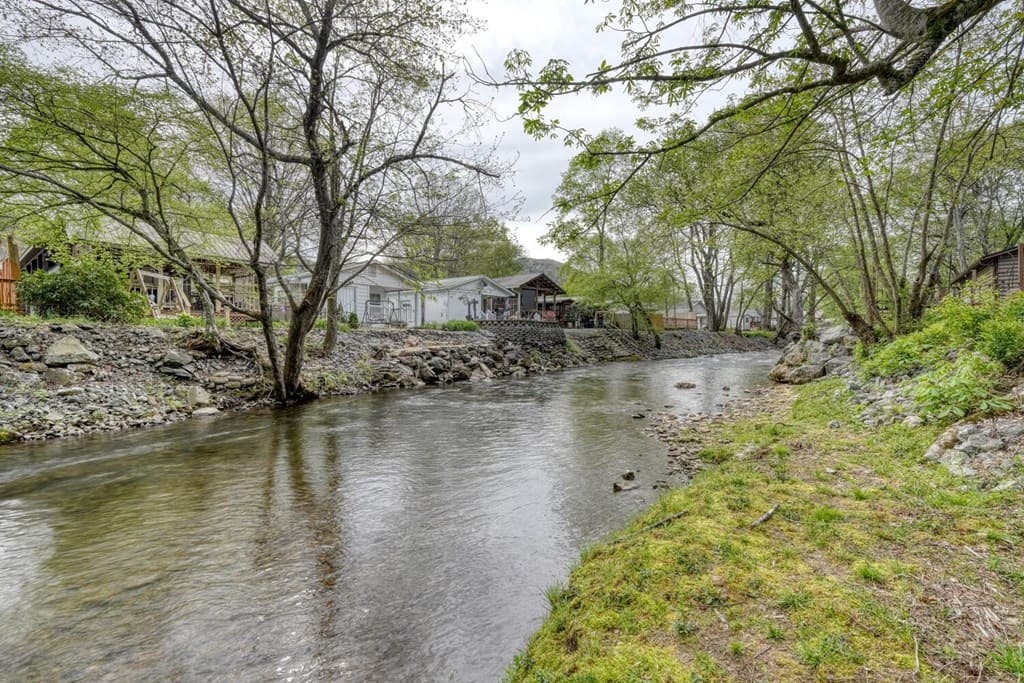 1908 Riverside Drive, Hiawassee GA 30546 - Photo