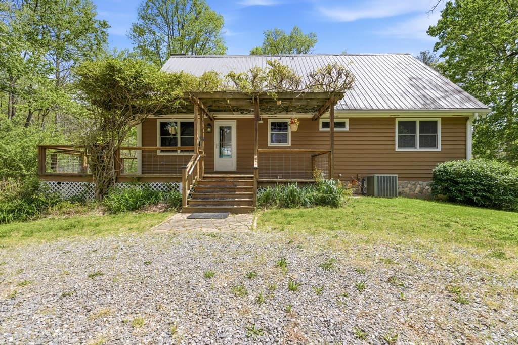 2685 Messer Road, Young Harris GA 30582 - Photo