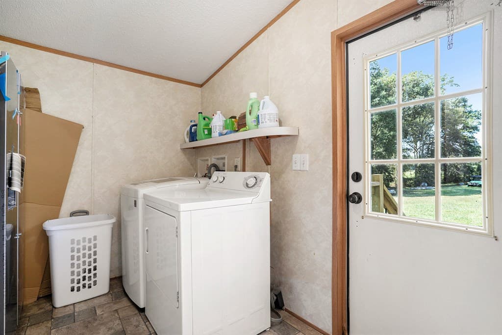 359 Norton Bridge Road, Chatsworth GA 30705 - Photo