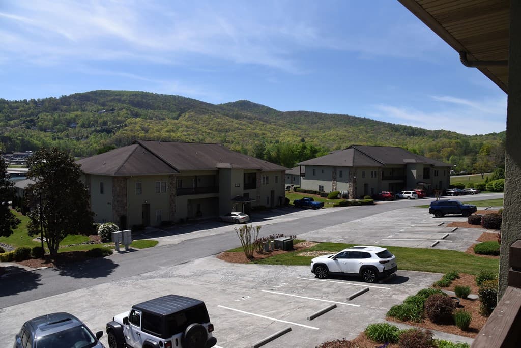 1727 Watercrest Way #b, Young Harris GA 30582 - Photo