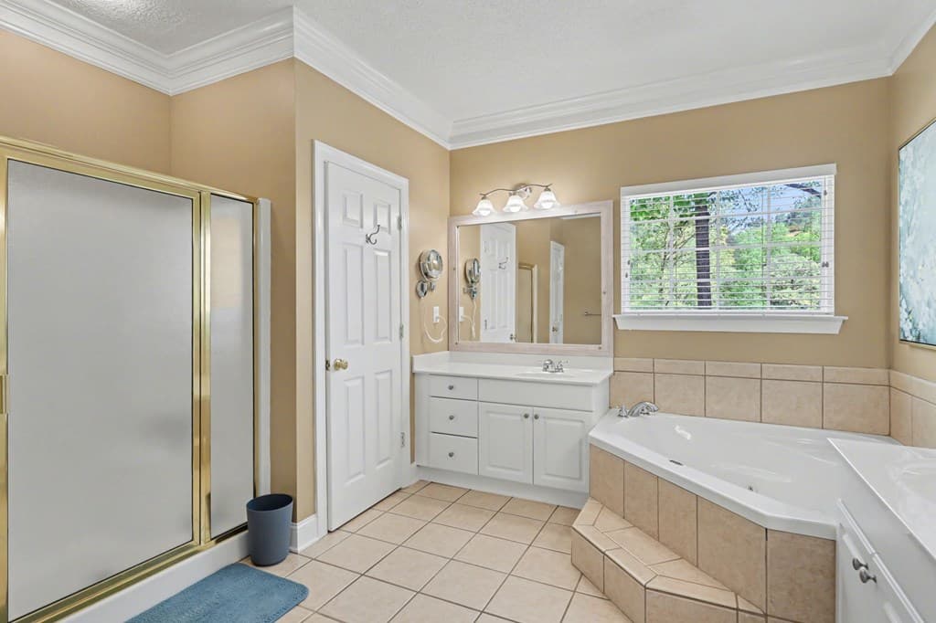 146 Glen Eagle Court, Clayton GA 30252 - Photo