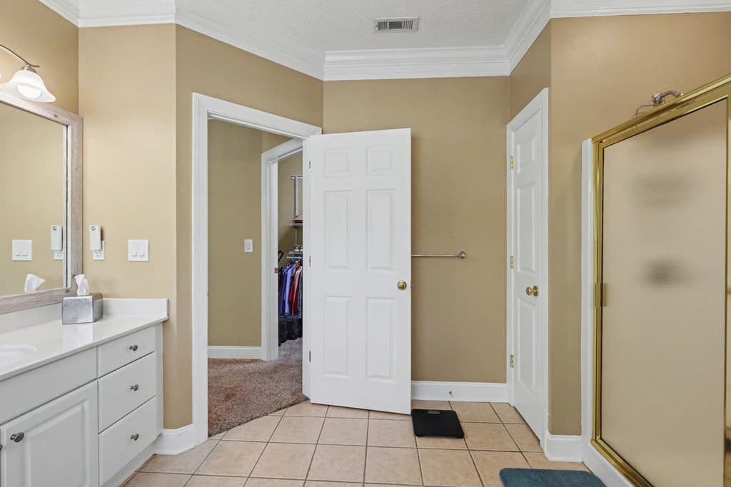 146 Glen Eagle Court, Clayton GA 30252 - Photo