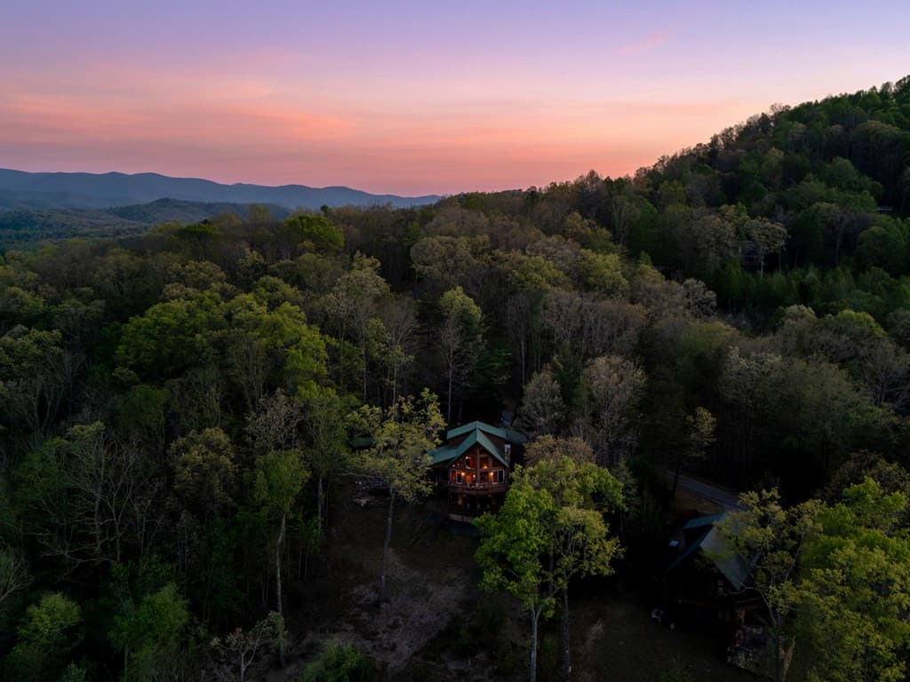 431 Sunrock Mountain Road, Blue Ridge GA 30513 - Photo